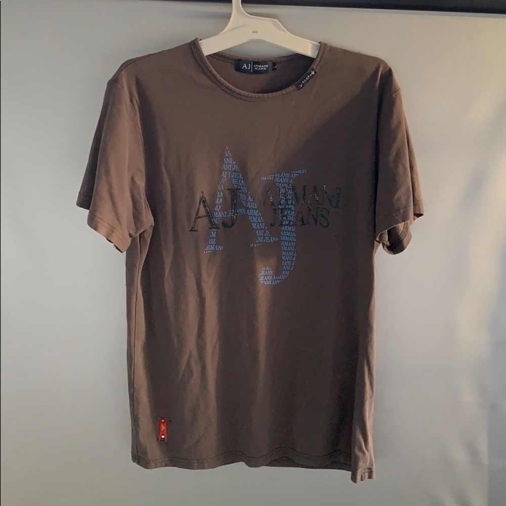 Armani Jeans T-shirt Large Men’s small tear